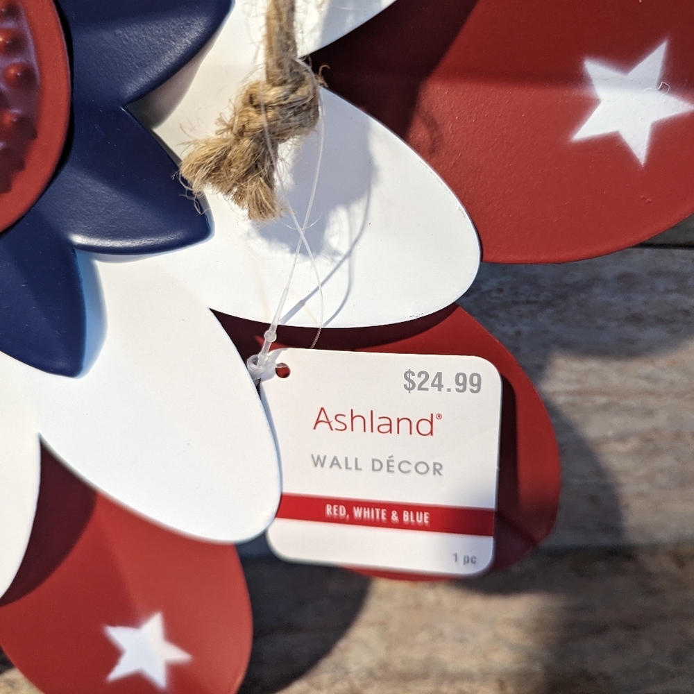 American 4th of July memorial Day Decor Supplies NWT Sign, Garland, Cupcake Mold - Picture 10 of 12